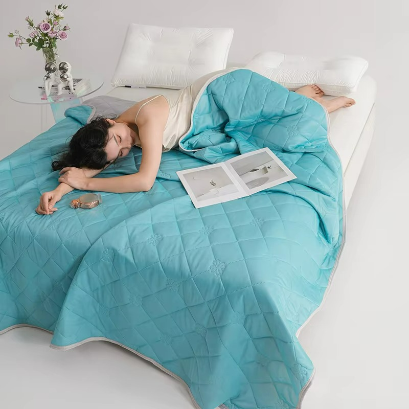 Breathable Cooling Summer Blanket