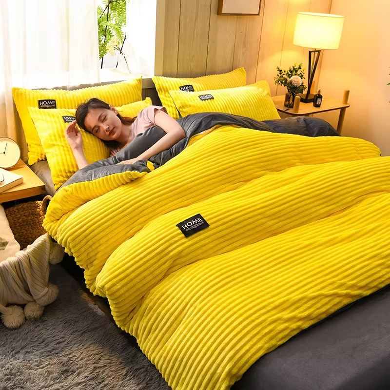 Plush Fleece Blanket for Warm and Comfy Bedding