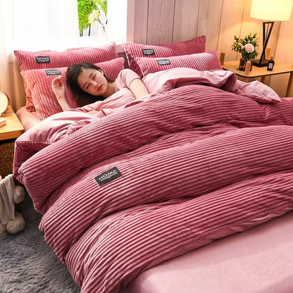 Plush Fleece Blanket for Warm and Comfy Bedding