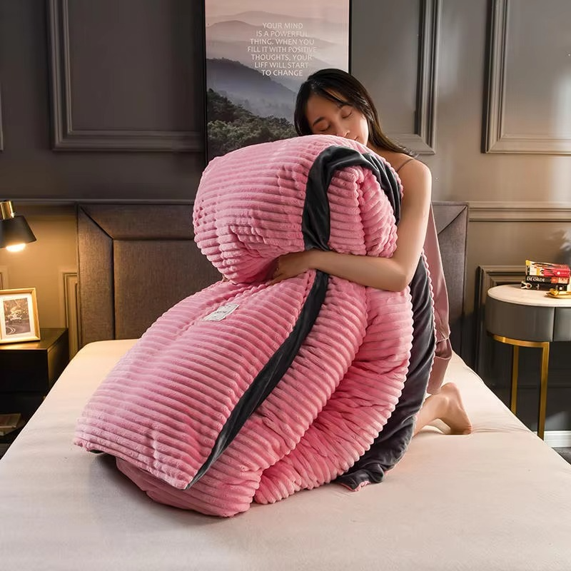 Plush Fleece Blanket for Warm and Comfy Bedding