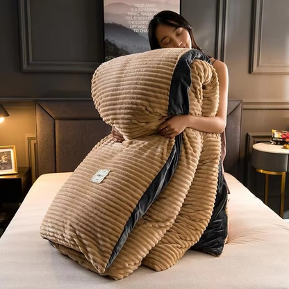 Plush Fleece Blanket for Warm and Comfy Bedding