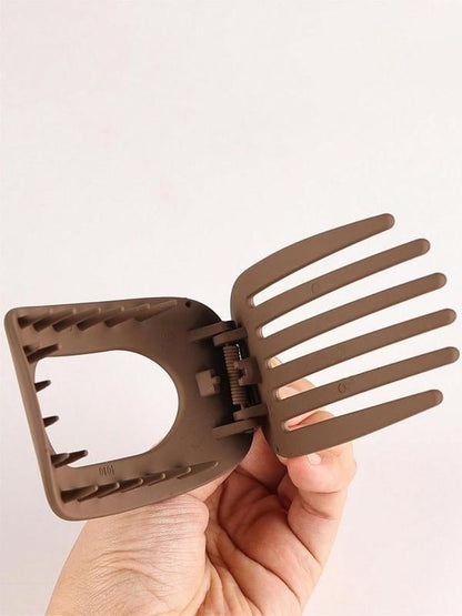 Simple One Piece Hair Clip