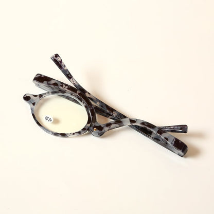 Easy To Use Crystal Clear Makeup Mirror