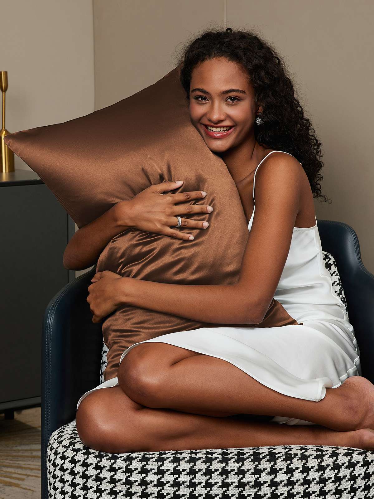Luxury Mulberry Silk Pillowcase with Concealed Zipper