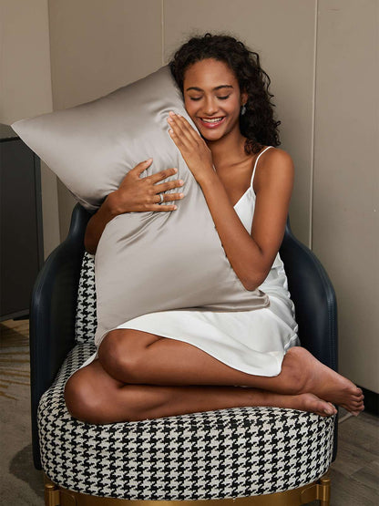 Luxury Mulberry Silk Pillowcase with Concealed Zipper