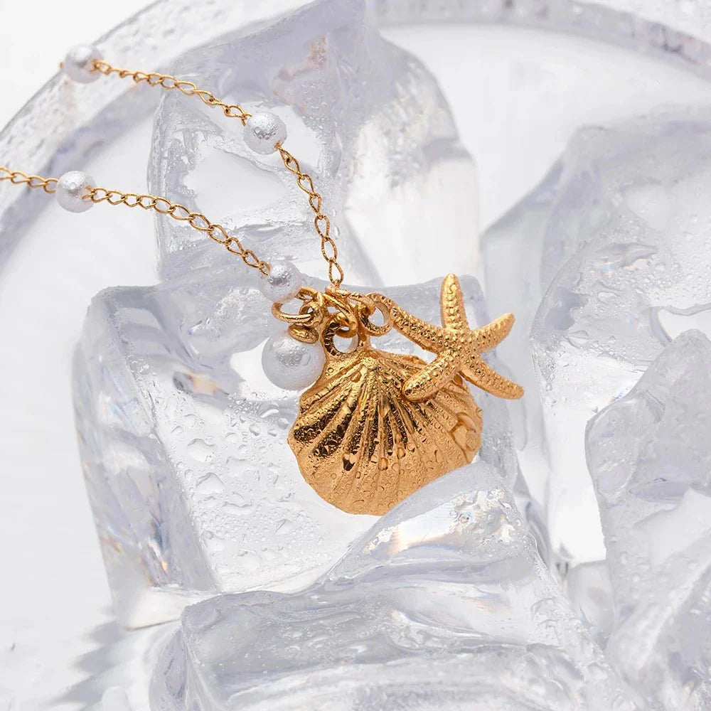 Delicate White Pearl Shell Pendant Necklace