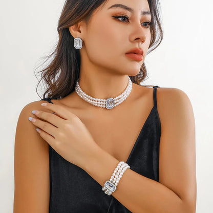 Luxurious Pearl and Diamond Jewelry Set