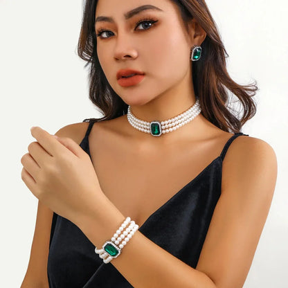 Luxurious Pearl and Diamond Jewelry Set