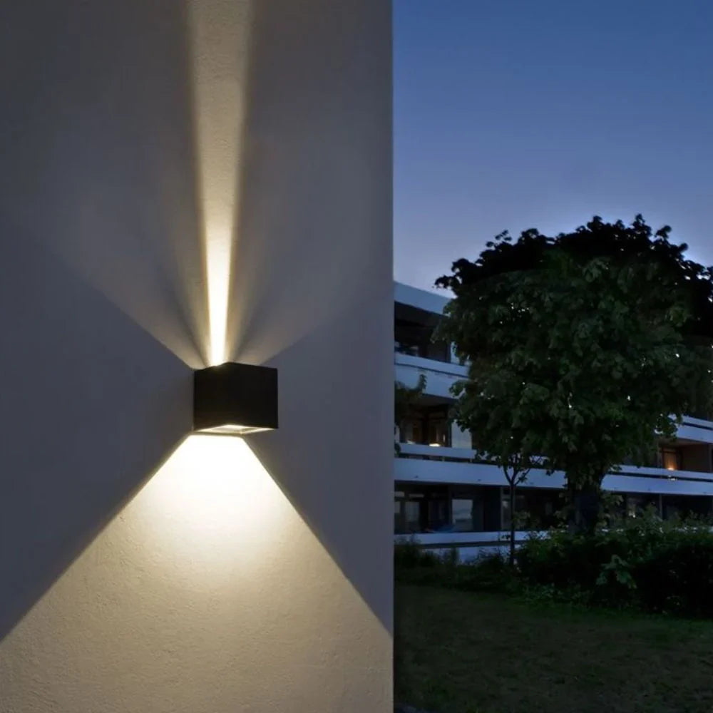 Flexible LED Wall Lamp