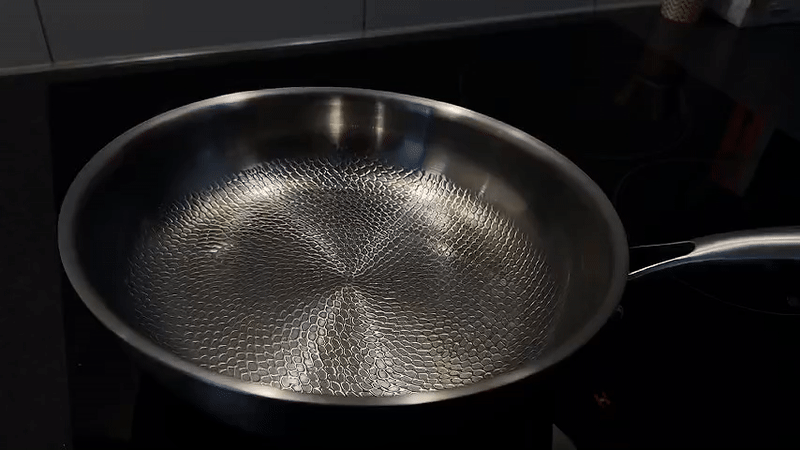 Heavy Duty Titanium Non Stick Frying Pan for All Hobs - Fesara