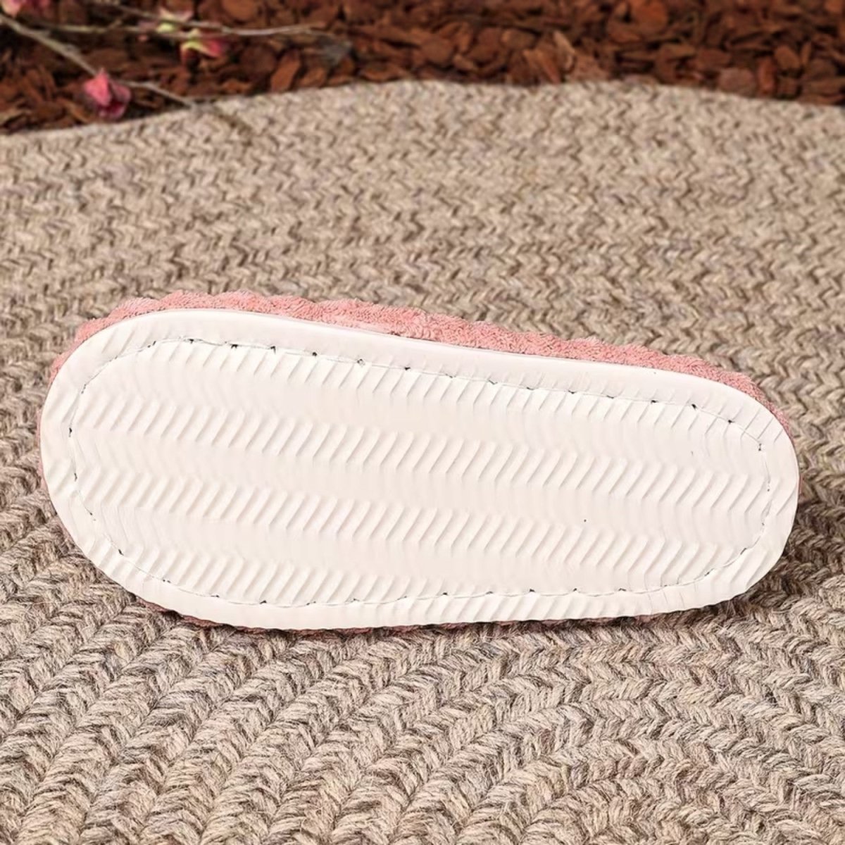 Fashionable and Warm Unisex Soft Fabric Slippers - Slippers - Wild Eye Vision