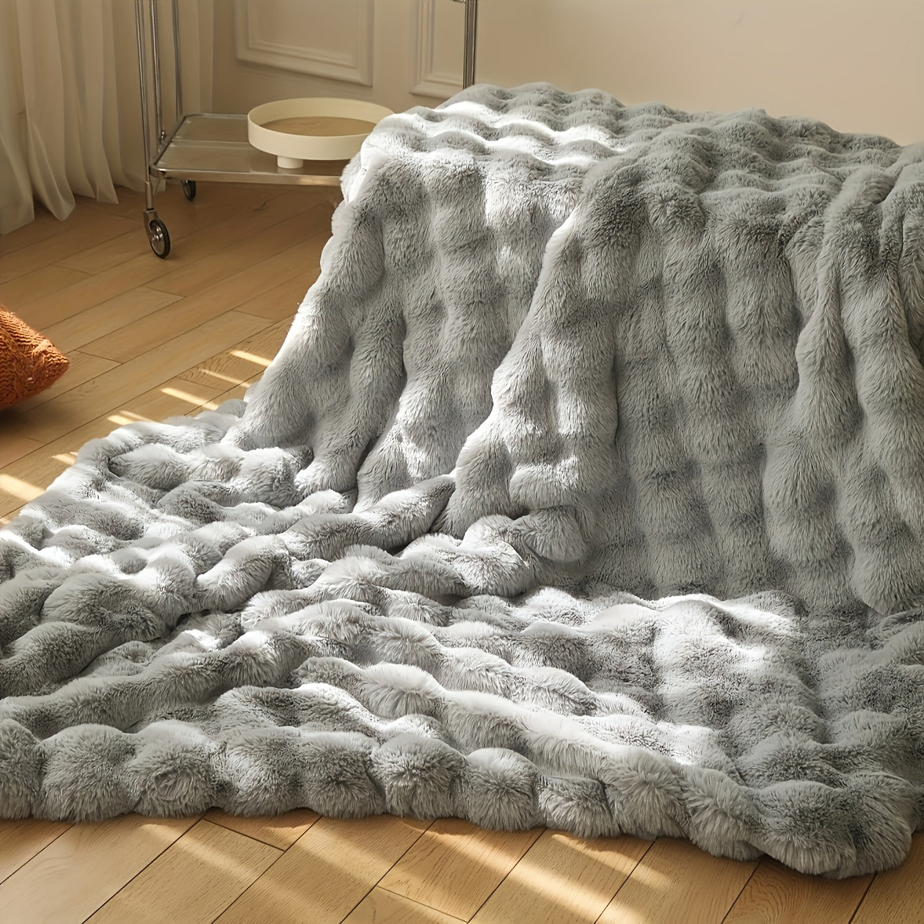 Soft Plush Bunny Throw Blanket - Cozy and Long Lasting