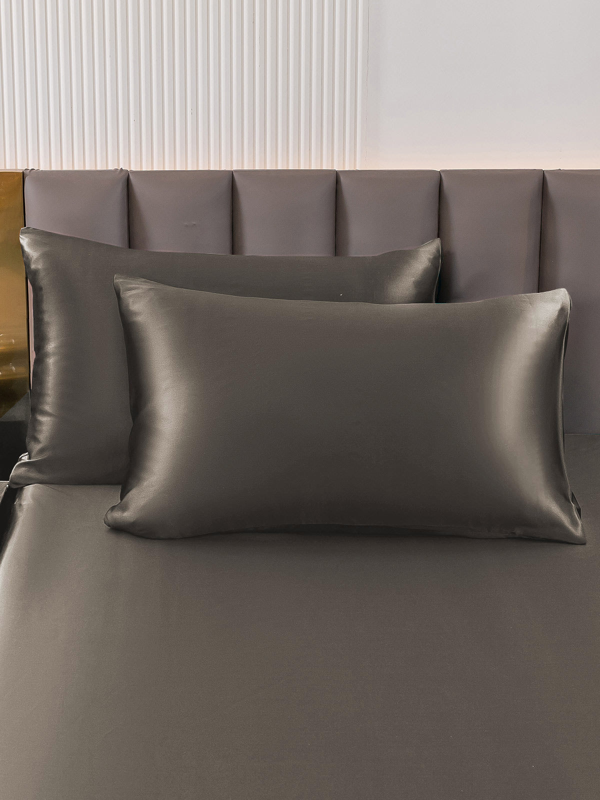 Soft Mulberry Silk Pillowcase Set with Hidden Zipper