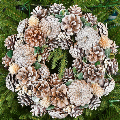 Holiday Christmas Wreath - Fesara