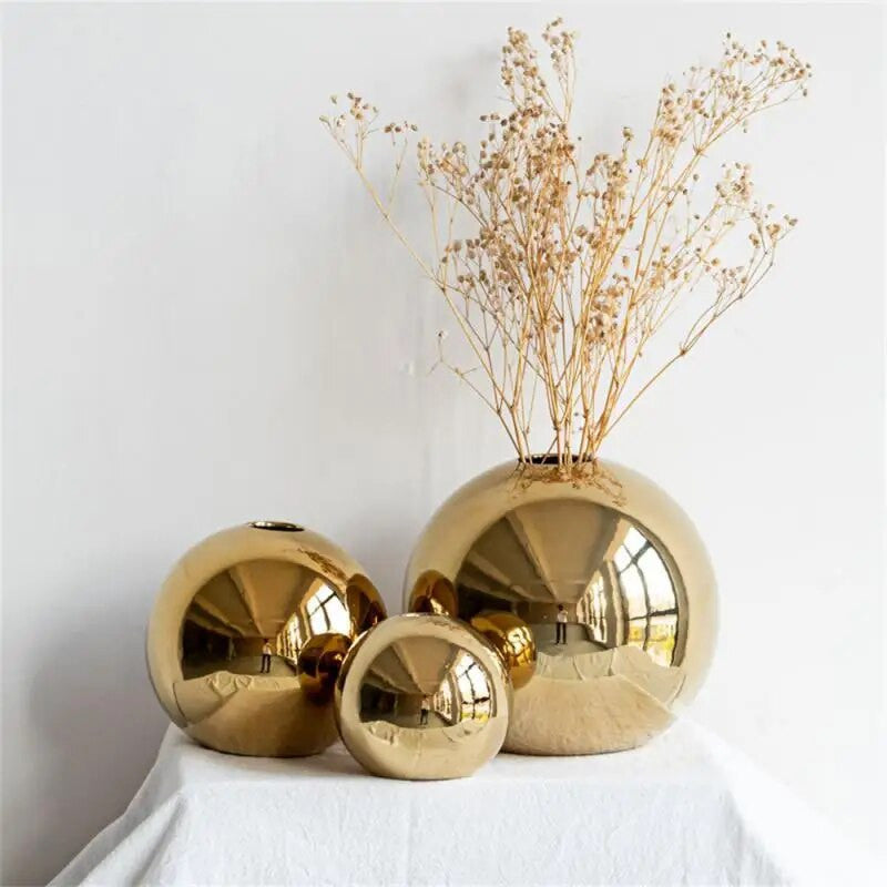 Luxury Gold Ornamental Vase