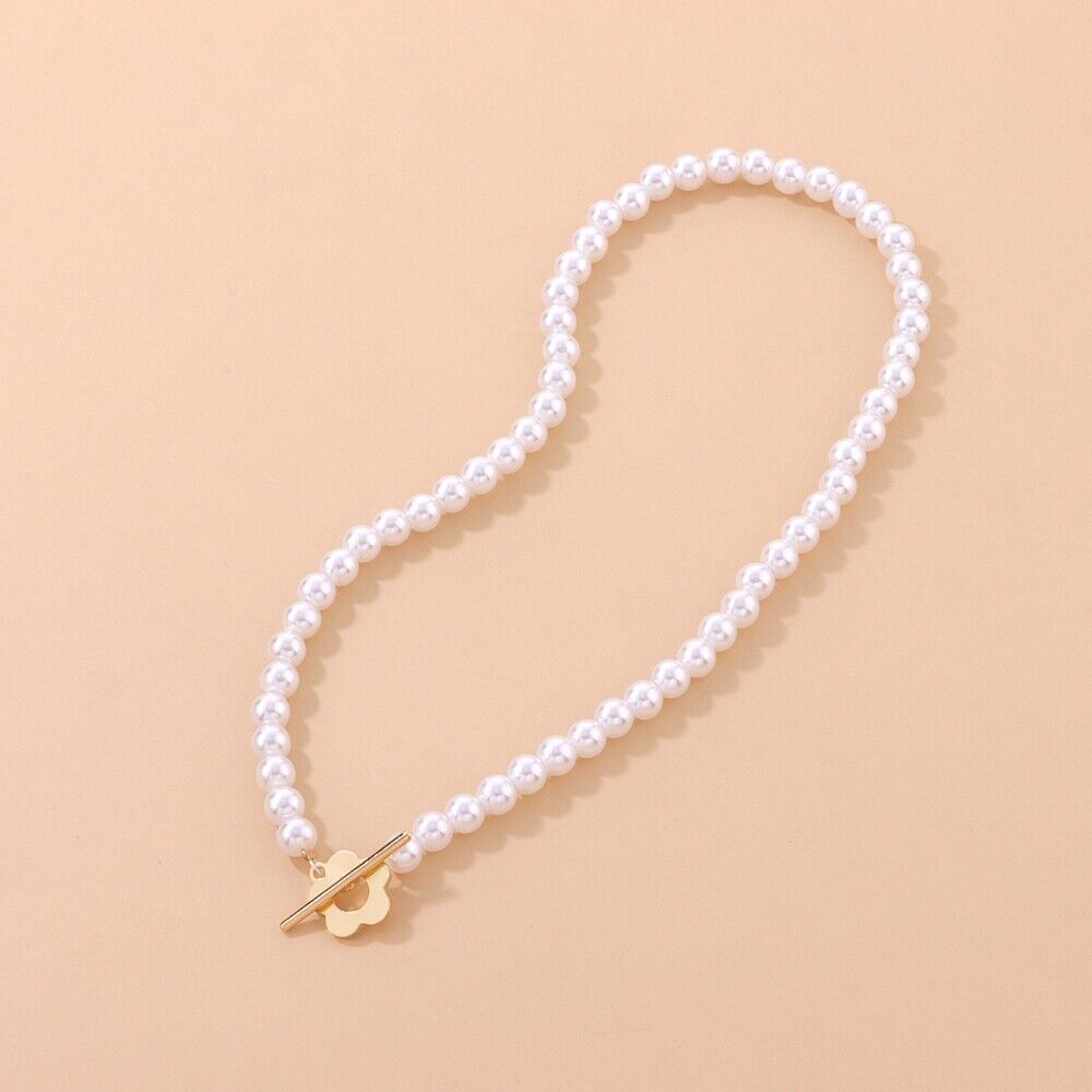 Delicate Blossom Pendant Chain Necklace