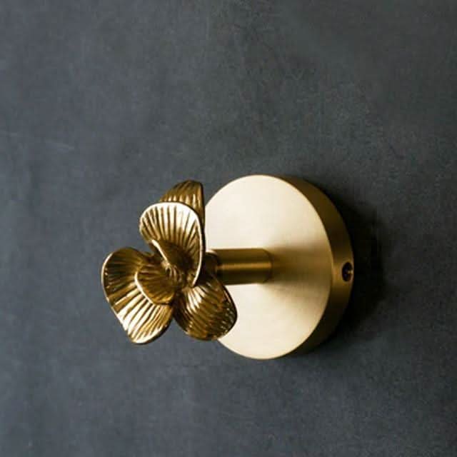 Stylish Animal Shaped Wall Hook Rack with Gold Finish