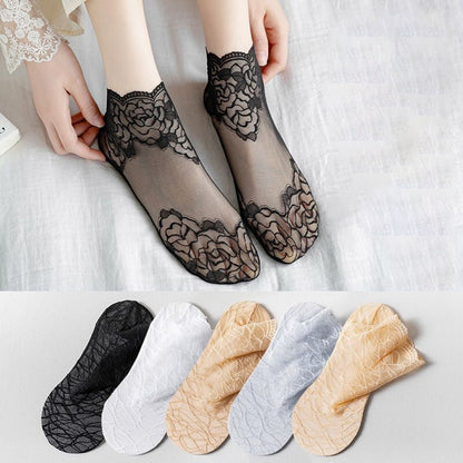 Fesara | Women's Elegant Lacey Ankle Socks