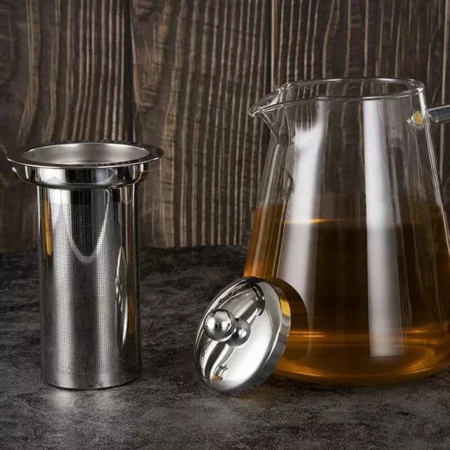 Clear Glass Teapot with Built-In Strainer