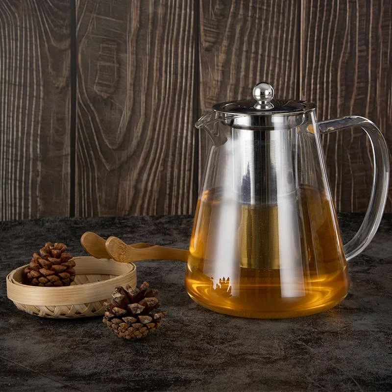 Clear Glass Teapot with Built-In Strainer