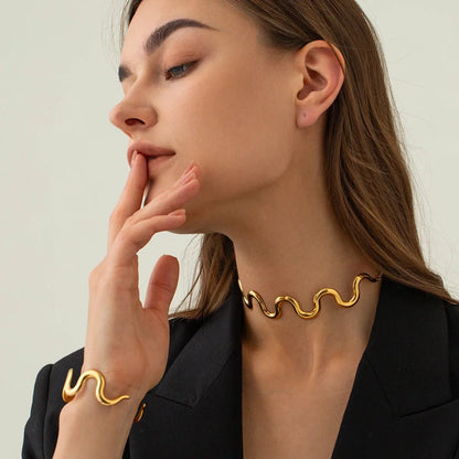 Luxury Wave Bar Necklace and Bracelet Set