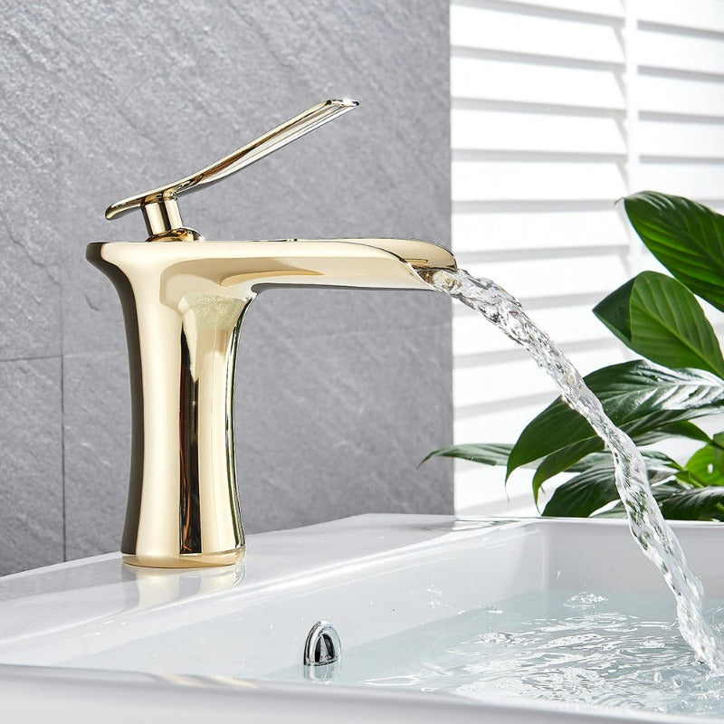 Luxury Bathroom Faucet - Contemporary Water Flow Design