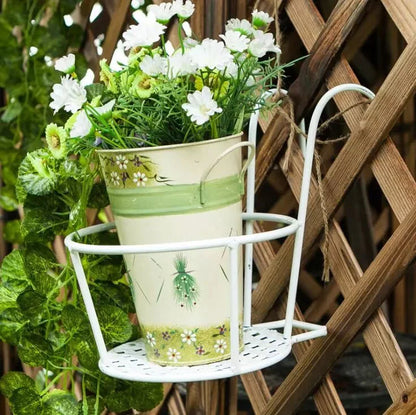 Beautiful Outdoor Hanging Plant Decor