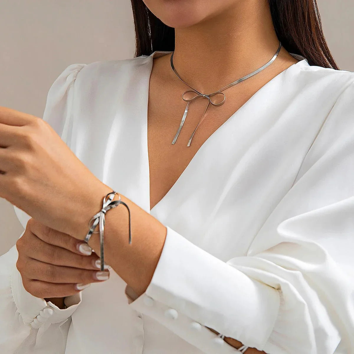 Elegant Chain Bow Necklace and Bangle Set