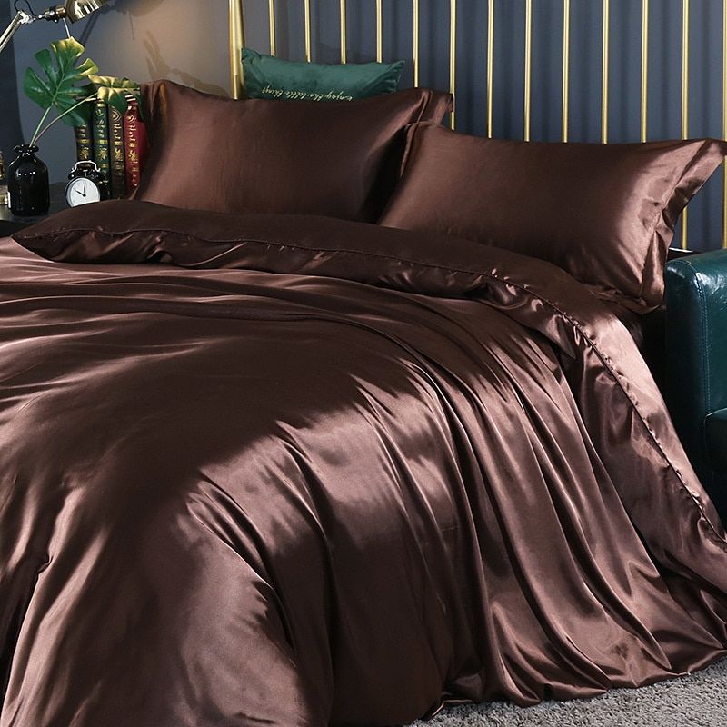 Soft Satin Bedding Set for Deep Sleep