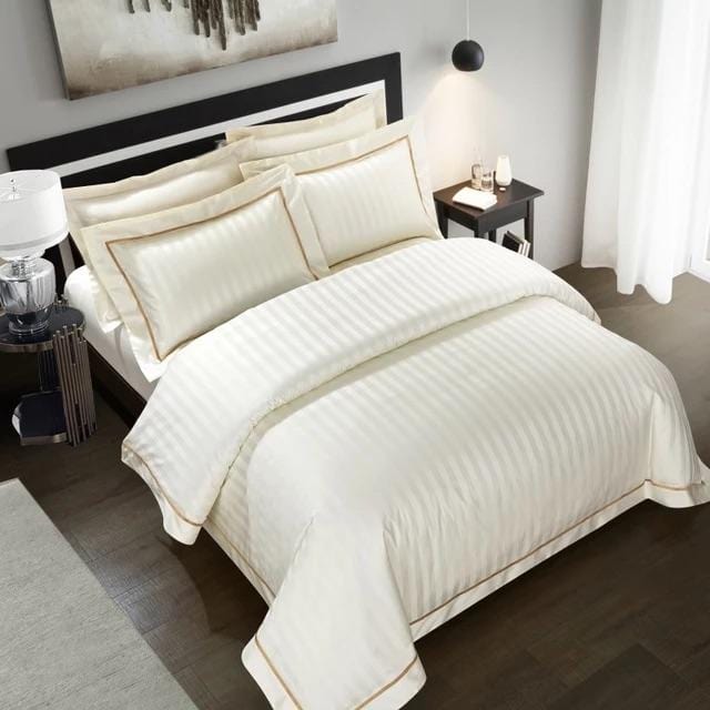 Elegant Cream Bedding Set