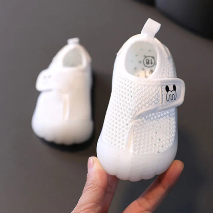 Kids Comfy Slip Resistant Sneakers