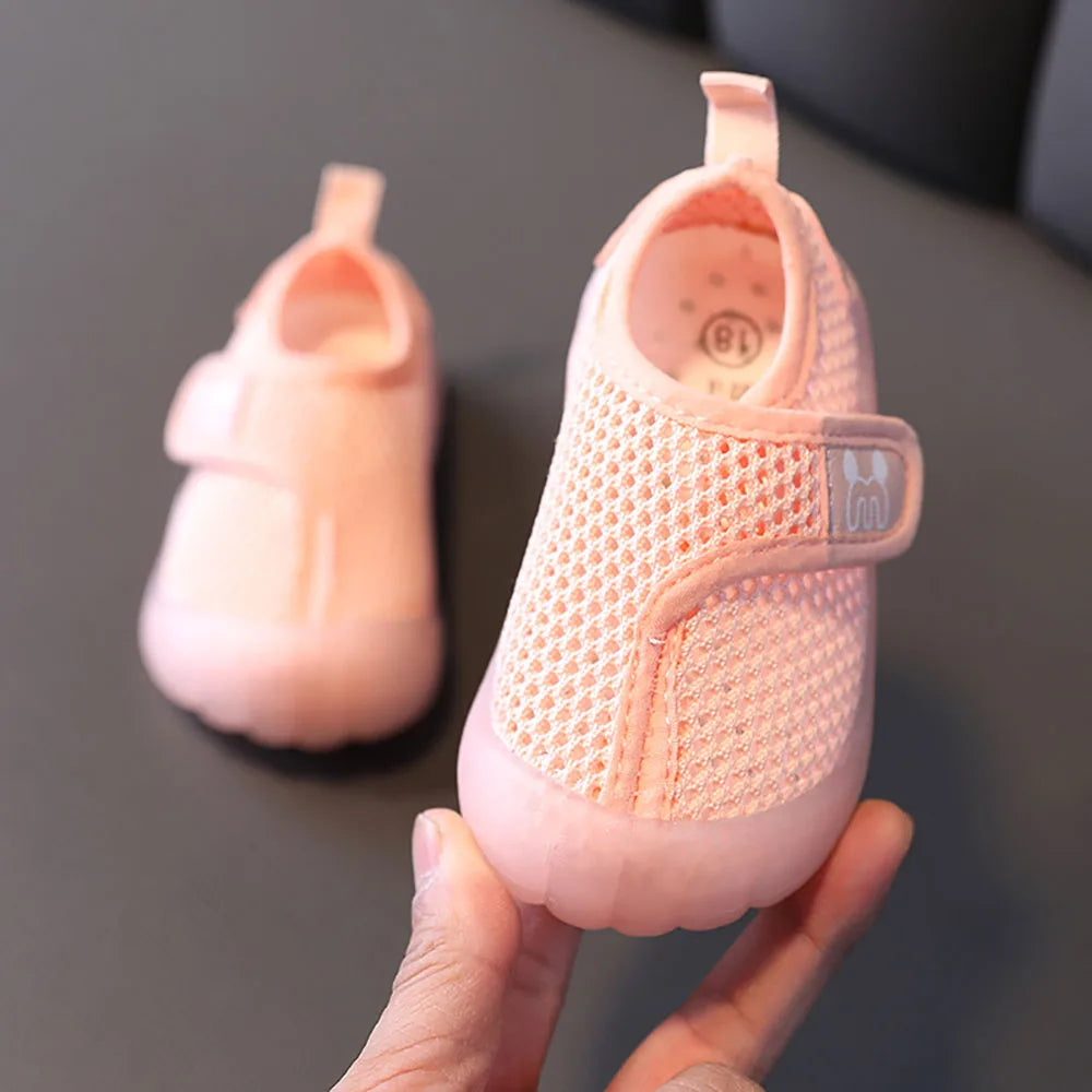 Kids Comfy Slip Resistant Sneakers