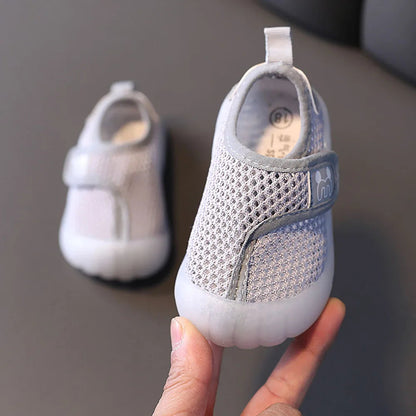 Kids Comfy Slip Resistant Sneakers