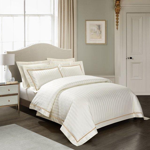 Elegant Cream Bedding Set