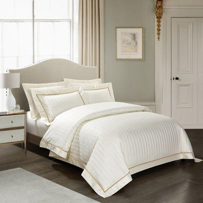 Elegant Cream Bedding Set