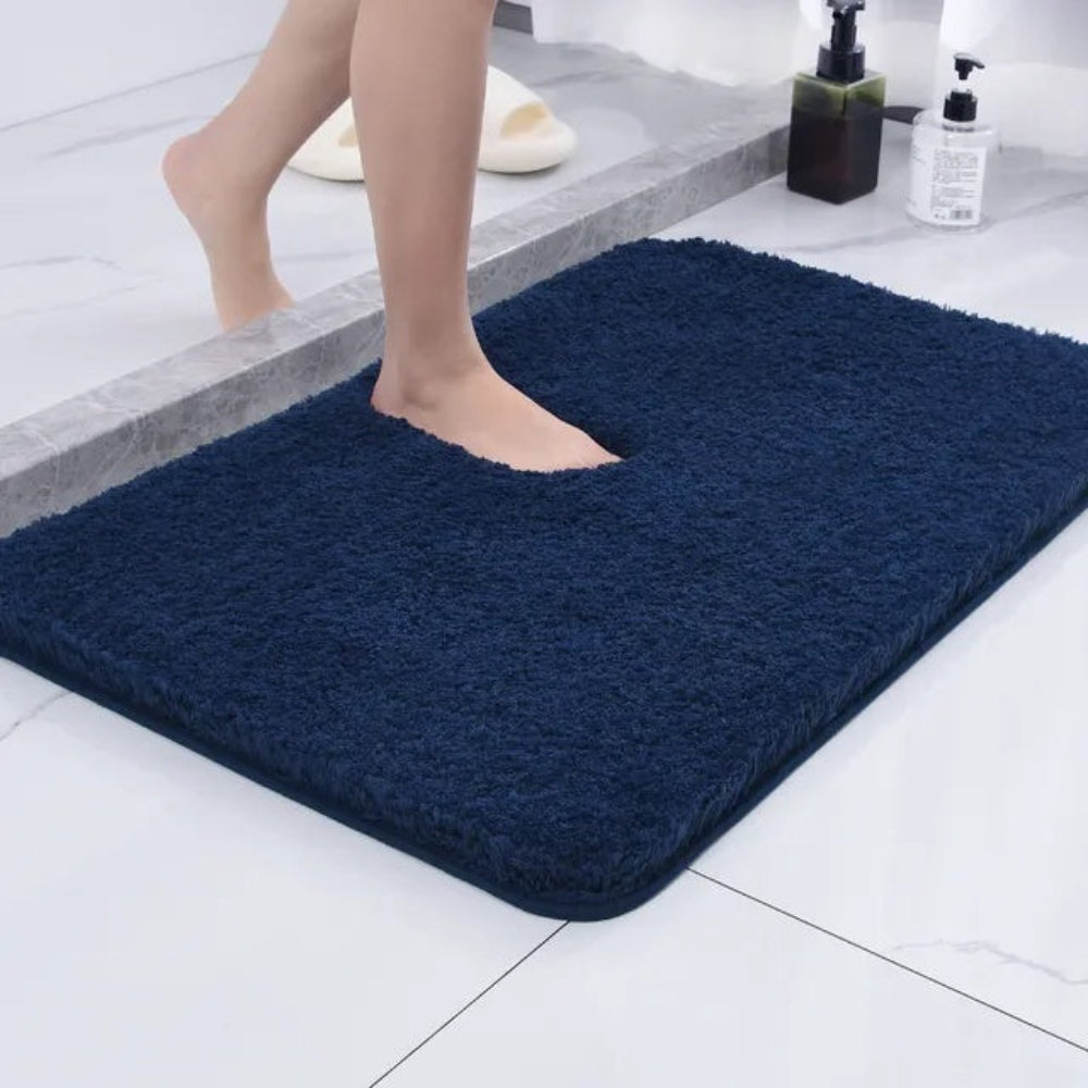 Plush Bathroom Mat with Grip Backing