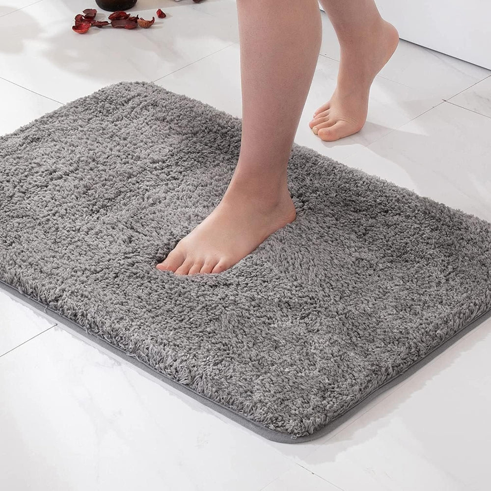 Plush Bathroom Mat with Grip Backing - Fesara