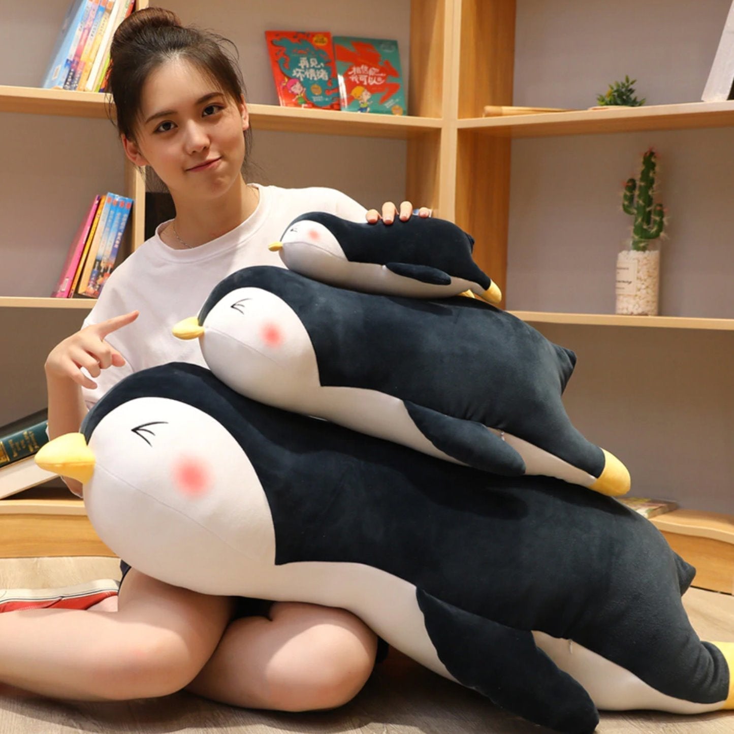 Funny Penguin Friend Figurines