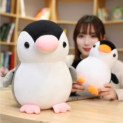 Funny Penguin Friends Figurine