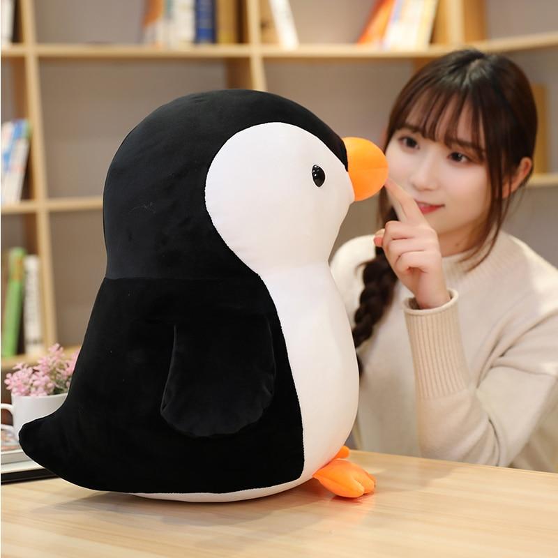 Funny Penguin Friends Figurine