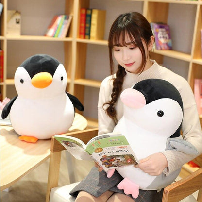 Funny Penguin Friends Figurine