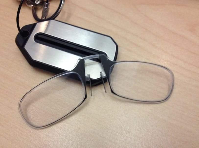 Compact Clip-On Reading Magnifier Glasses