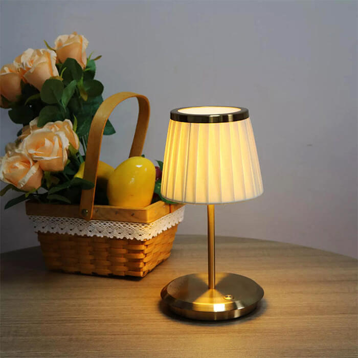 Luxury Adjustable Gold Table Lamp