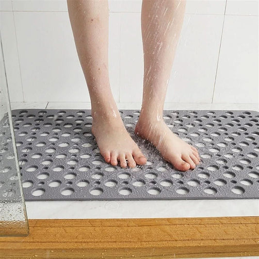 Antimicrobial Bathroom Mat with Suction Cups and Fast Drainage - Fesara