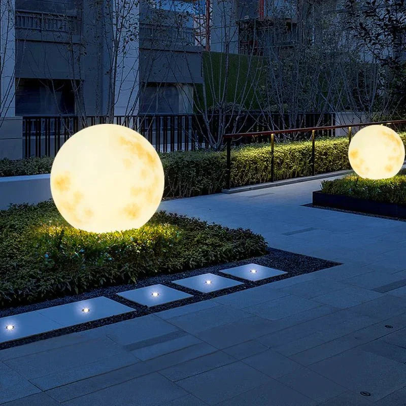 Beautiful Outdoor Solar Lamp - Moonlight Glow