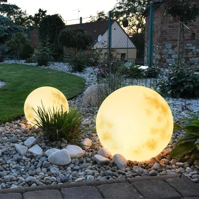 Beautiful Outdoor Solar Lamp - Moonlight Glow