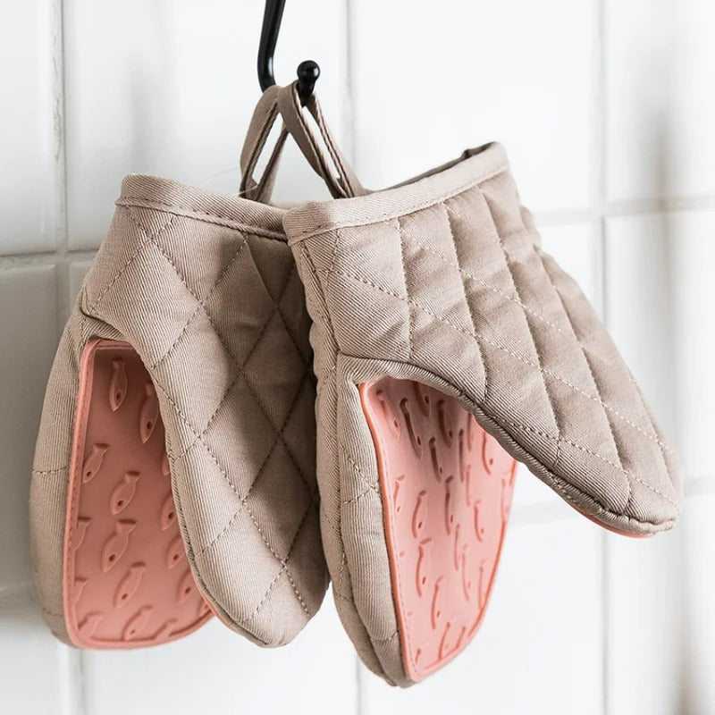 Fish Shaped Silicone Oven Mitts - Fesara