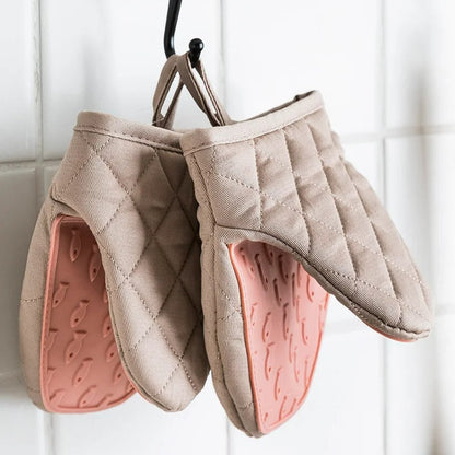Fish Shaped Silicone Oven Mitts - Fesara