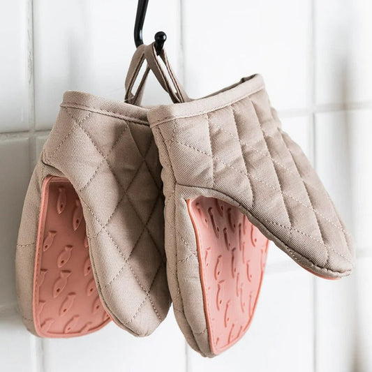 Fish Shaped Silicone Oven Mitts - Fesara