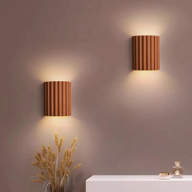 Simple Modern Wall Light | Resin Adjustable Lamp - Fesara